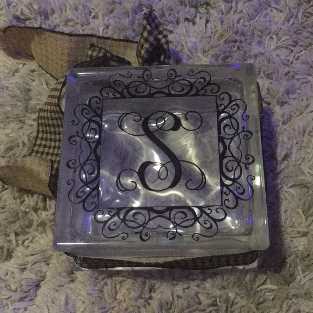 Clear light holder